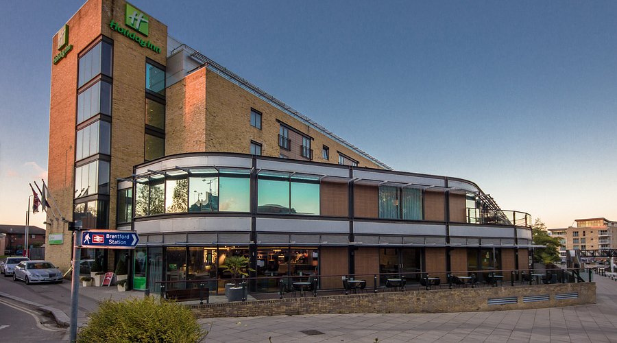 Thumbnail image of Holiday Inn Brentford Lock