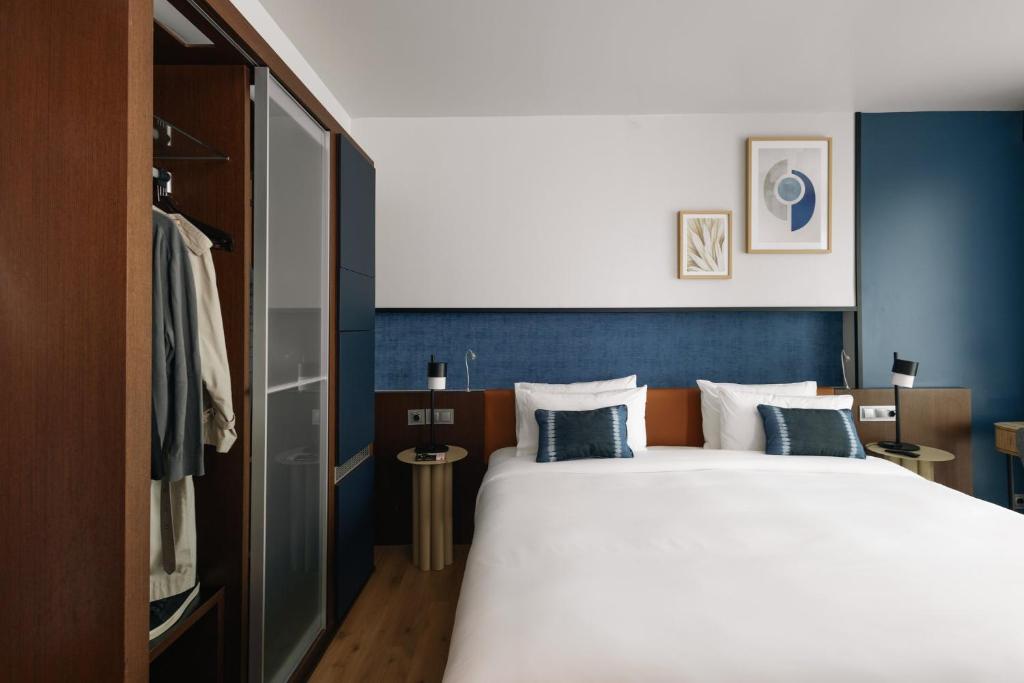 Thumbnail image of Crowne Plaza Madrid Centre Retiro